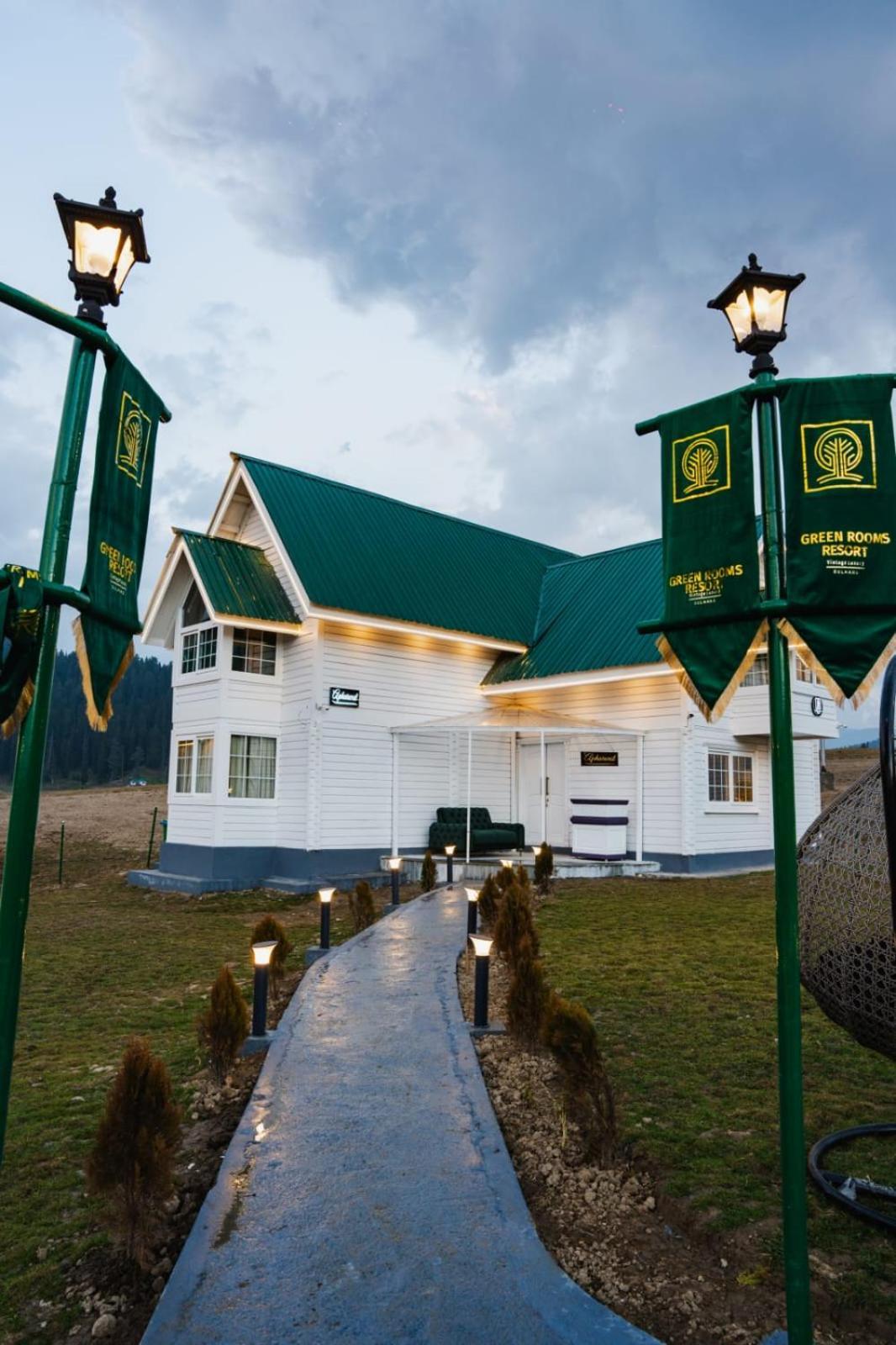 Green Rooms Resort Gulmarg Extérieur photo