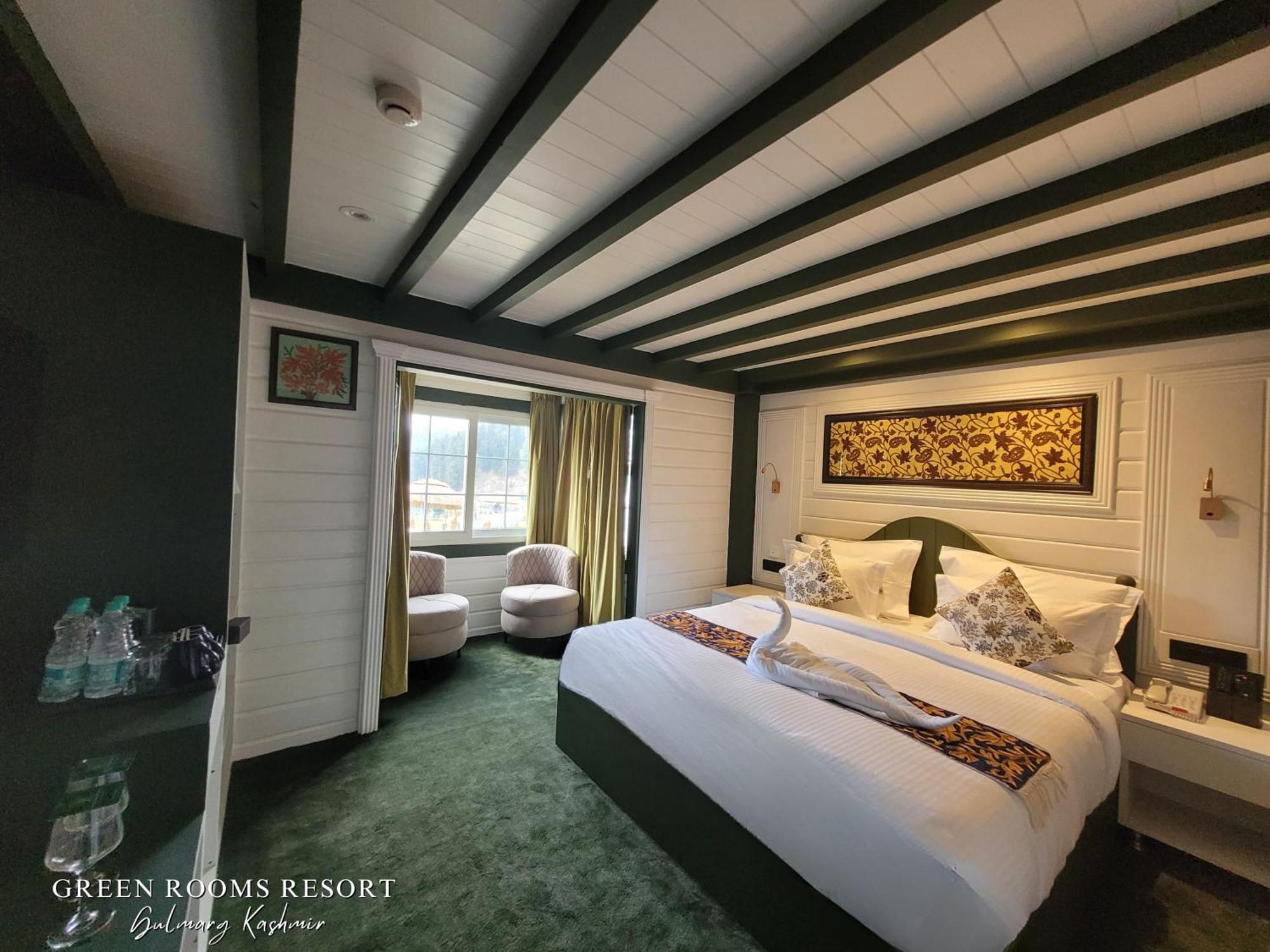 Green Rooms Resort Gulmarg Extérieur photo