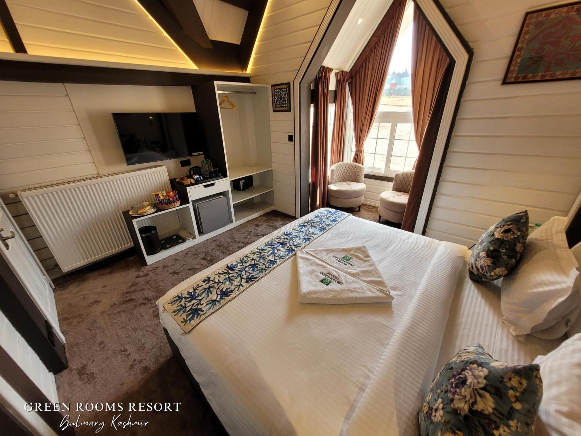 Green Rooms Resort Gulmarg Extérieur photo