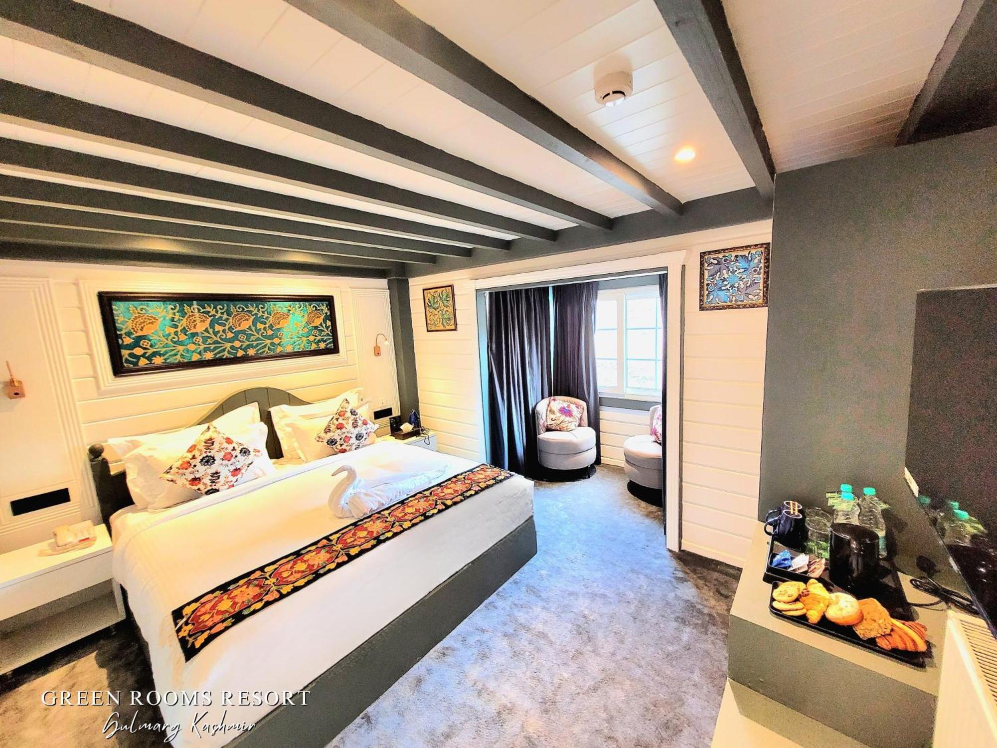 Green Rooms Resort Gulmarg Extérieur photo
