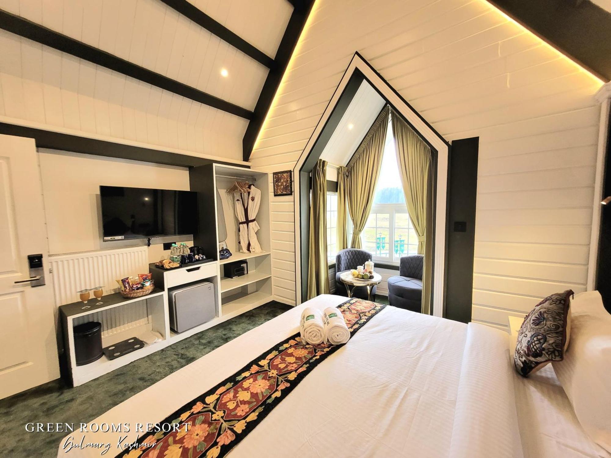 Green Rooms Resort Gulmarg Extérieur photo